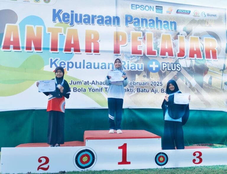 Atlet Panahan dari  Yayasan Al Kahfi Islamic School Raih Gelar Juara Umum