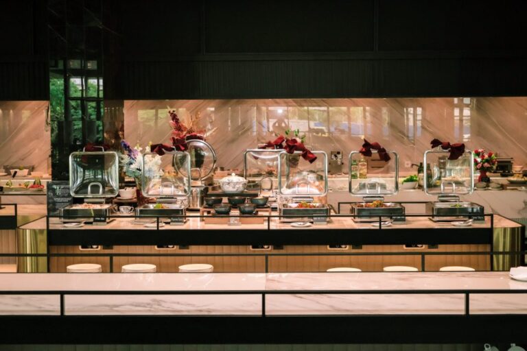Rayakan HUT RI ke-80 di Grand Mercure Batam Centre: Nikmati Buffet “Rempah Merah Putih” & Bonus 4x Poin ALL