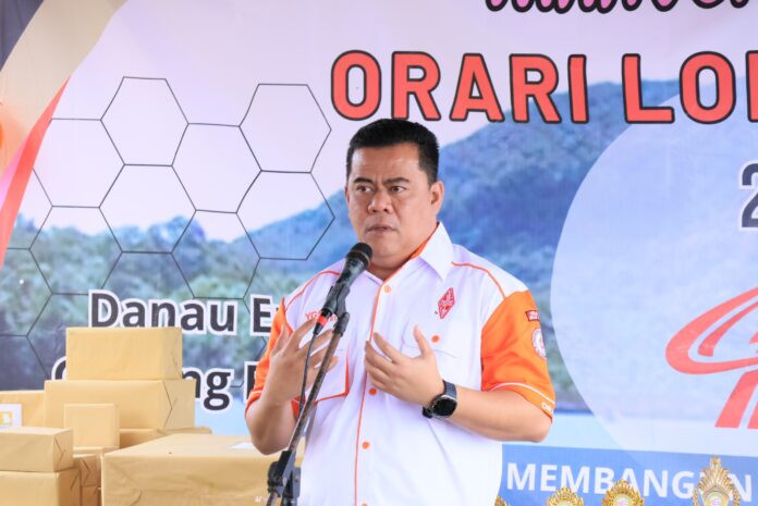 Ronny Kartika Lepas Peserta Trekking Gunung Bintan Ronny Kartika Lepas Peserta Trekking Gunung Bintan