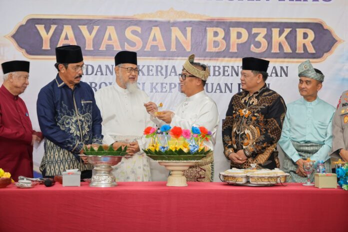 Wagub Nyanyang Ajak Warga Jaga Semangat Hari Marwah Wagub Nyanyang Ajak Warga Jaga Semangat Hari Marwah