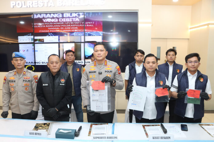 Ketik Komentar Rasis, Pria di Batam Diciduk Polisi Ketik Komentar Rasis, Pria di Batam Diciduk Polisi