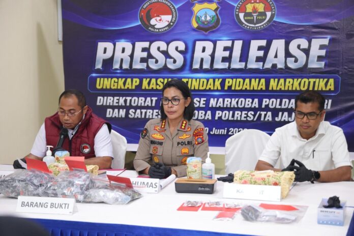 Polda Kepri Ungkap 10 Kasus Narkoba Sepekan Polda Kepri Ungkap 10 Kasus Narkoba Sepekan