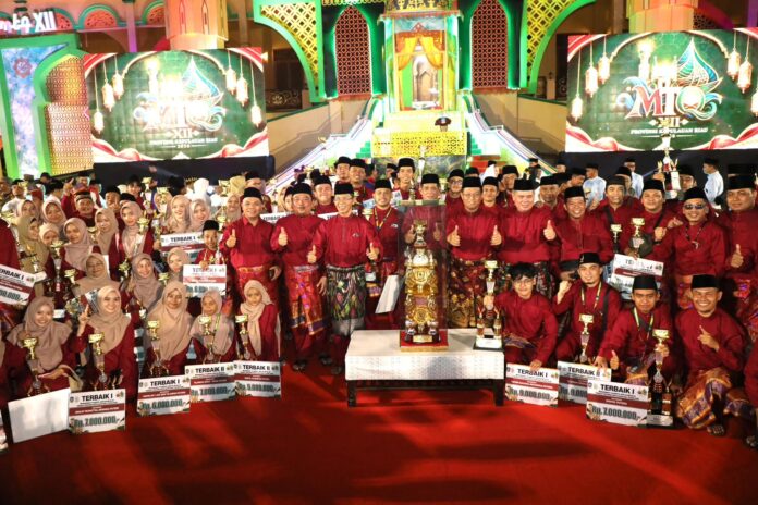 Batam Pertahankan Gelar Juara Umum MTQ XII Kepri Batam Pertahankan Gelar Juara Umum MTQ XII Kepri