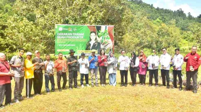 Pemko Tanjungpinang Sambut Bantuan Bibit Buah Pemko Tanjungpinang Sambut Bantuan Bibit Buah