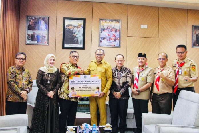 Pemprov Kepri Salurkan Rp500 Juta Korban Gempa NTT Pemprov Kepri Salurkan Rp500 Juta Korban Gempa NTT
