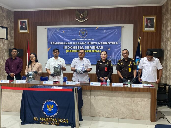 BNNP Kepri Musnahkan 311 Cartridge Vape BNNP Kepri Musnahkan 311 Cartridge Vape