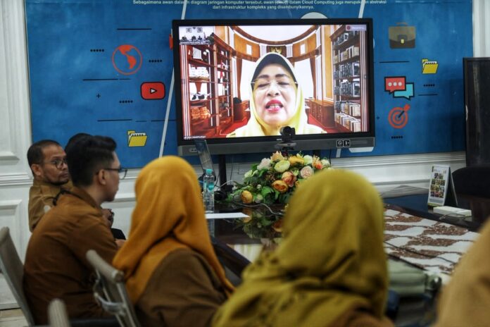 Pemprov Kepri Genjot Respons Pengaduan SP4N-LAPOR! Pemprov Kepri Genjot Respons Pengaduan SP4N-LAPOR!