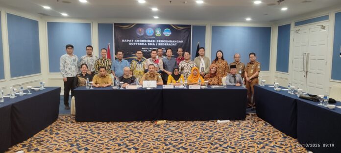 BNNP Kepri Gelar Rakor Softskill SMA di Batam BNNP Kepri Gelar Rakor Softskill SMA di Batam